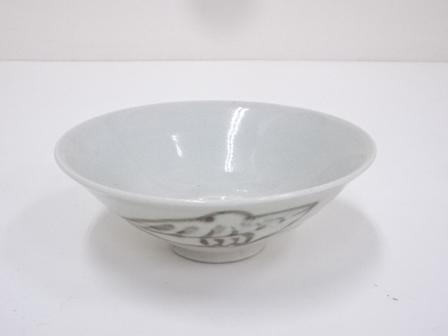 亀陶造　鉄絵茶碗